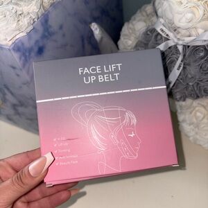 Face Lift Up Belt in Pink and Gray